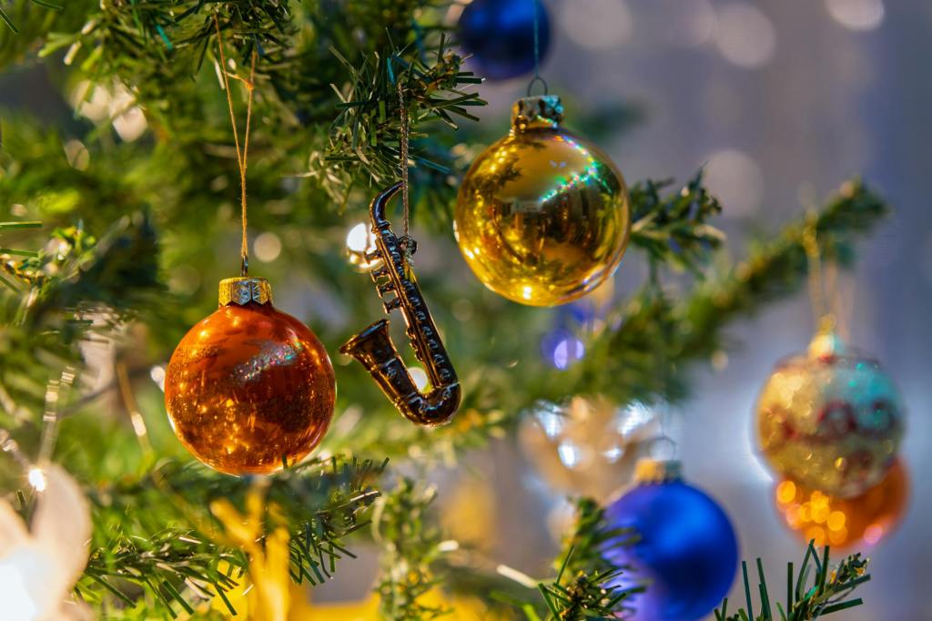 Navigating the festive period as a disabled AuDHDer (seriously, i’m so tired and will hibernate till&nbsp;January